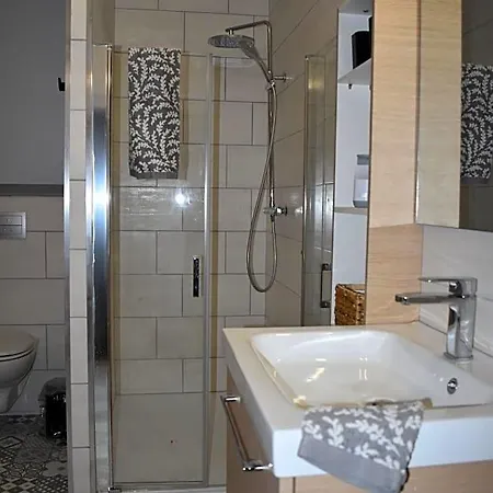 לינה וארוחת בוקר Le Clos Des 7 Vallees 3*